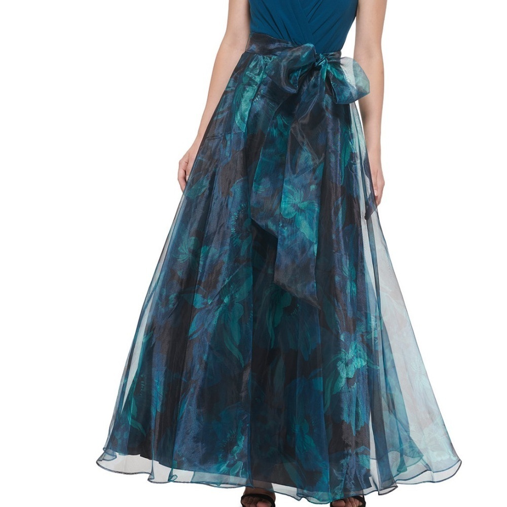 Mixed Media Sleeveless A-Line Gown
Eliza J - Picture 2 of 11